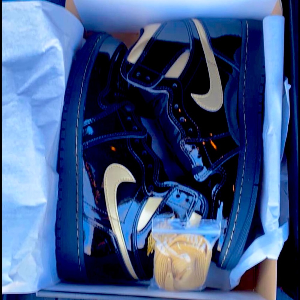 Jordan 1s size 8.5 men’s